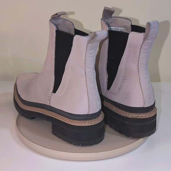 🧡❤️ Host Pick ❤️🧡 Women's slip on boot - Picture 12 of 12